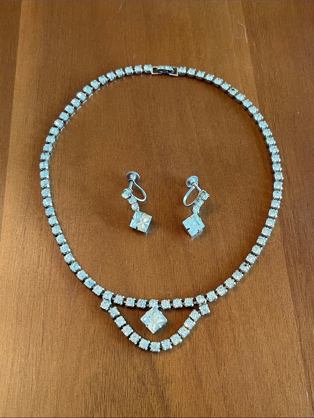 Vintage rhinestone choker